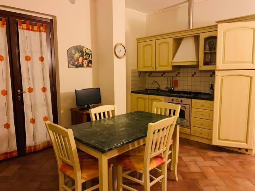 8380 Agriturismo L'Oleandro Монтемерано Экстерьер фото